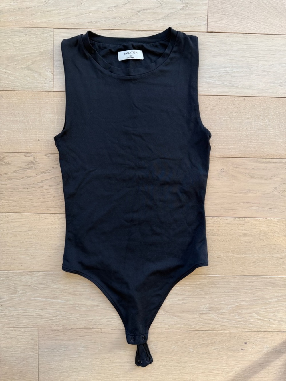 Aritzia contour bodysuit crew neck sleeveless